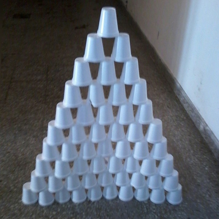 castillo de vasos