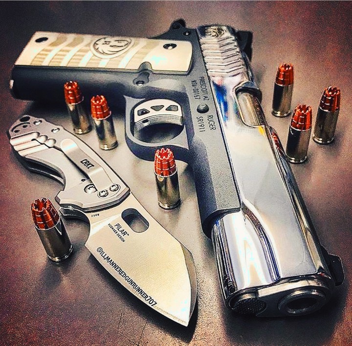 Arms, a Gun