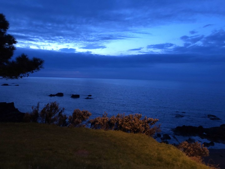 night sea