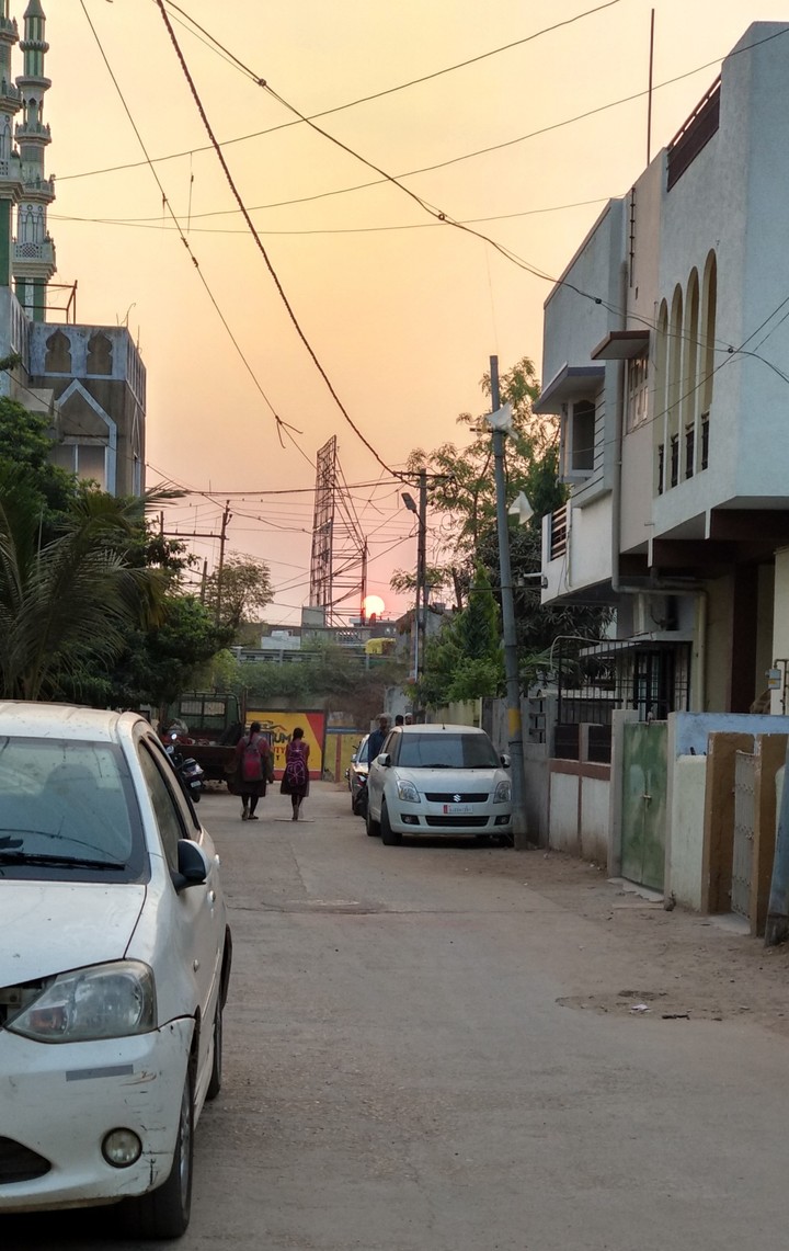 sun Rises in Street