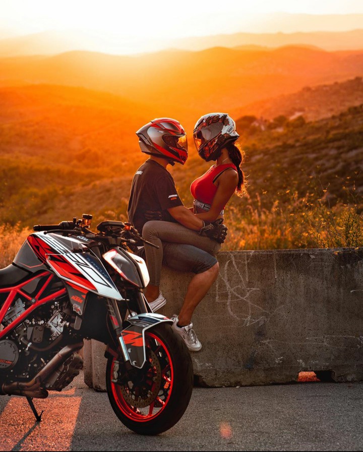 Couple Rider