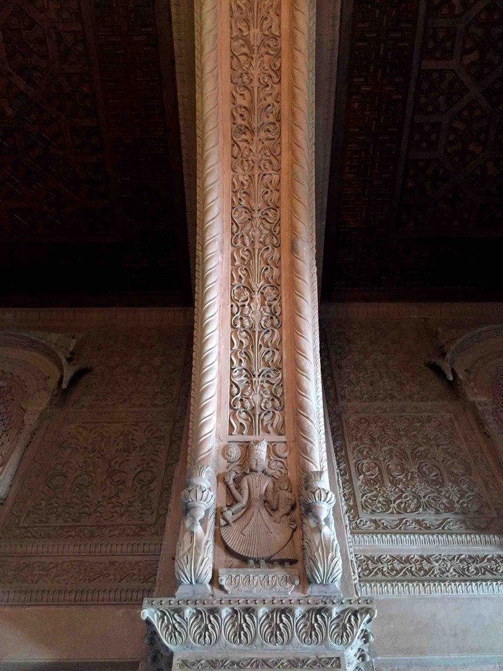 Laxmi Niwas Palace