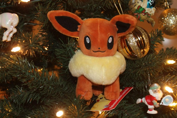 Eevee Christmas