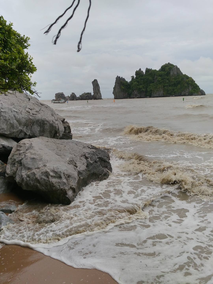 hòn phụ tử