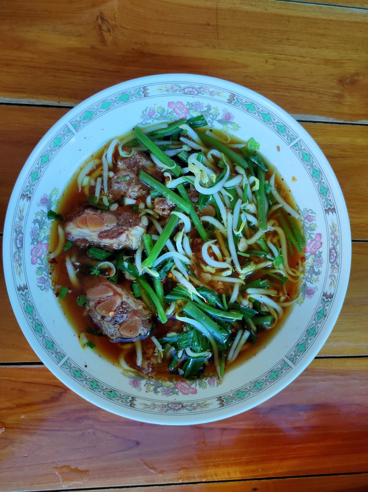 Chinese clear soup with pork and vegetables