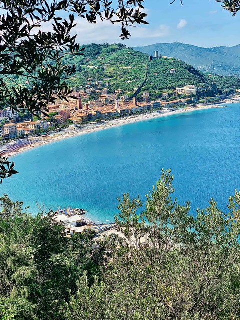 (noli alto) verso la grotta dei falsari