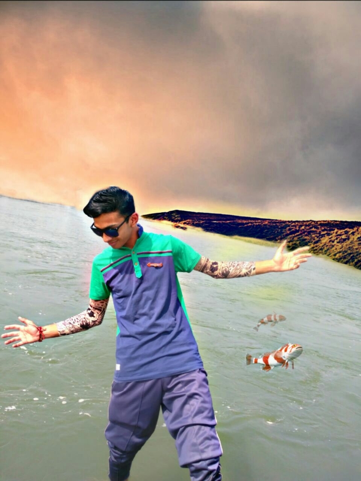 srk pose
