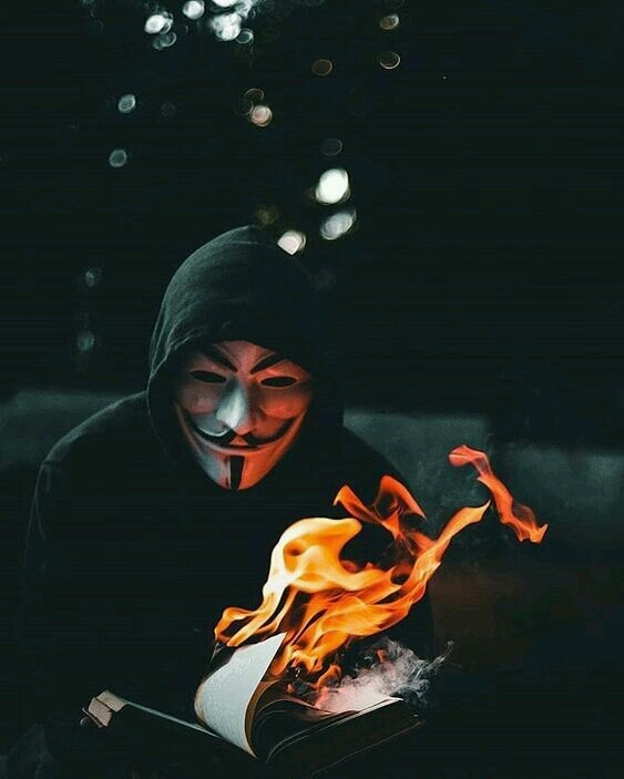 √