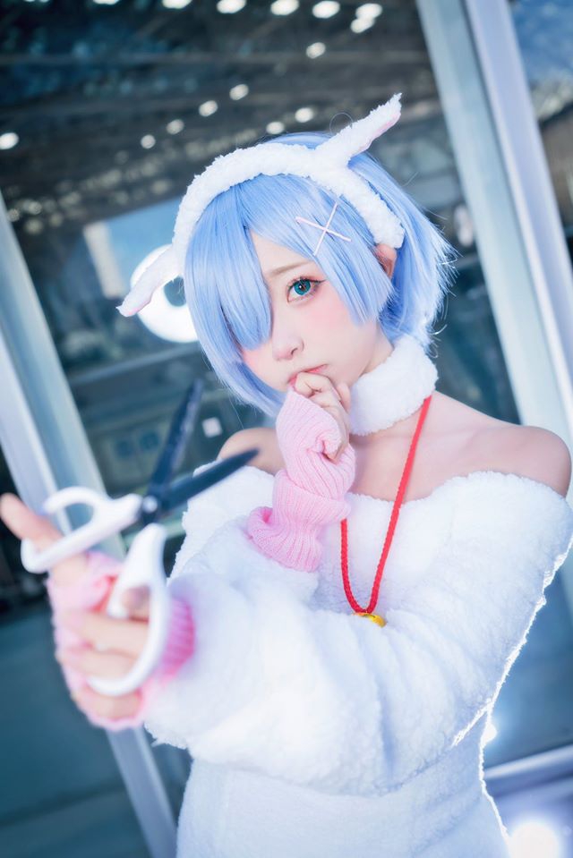 rem cosplay