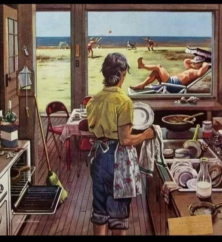 لا تجعلي الاواني تلمع اكثر منك..?⁦?