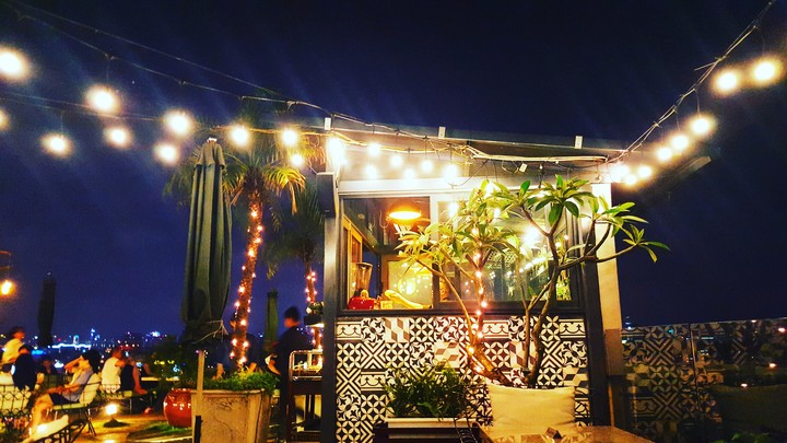 bar in sky