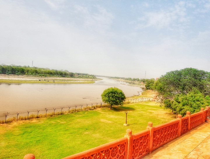 Agra taj