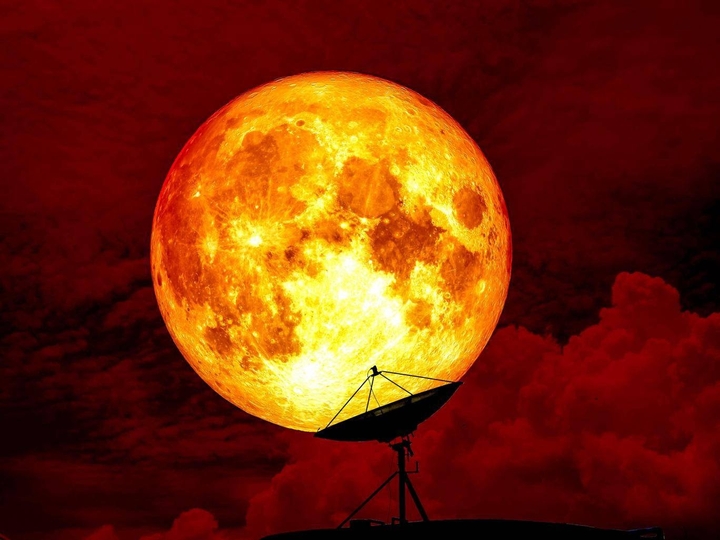 Blood moon