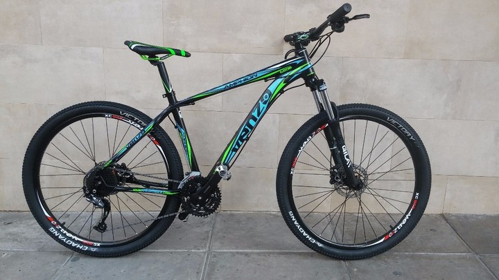 Venzo FX7