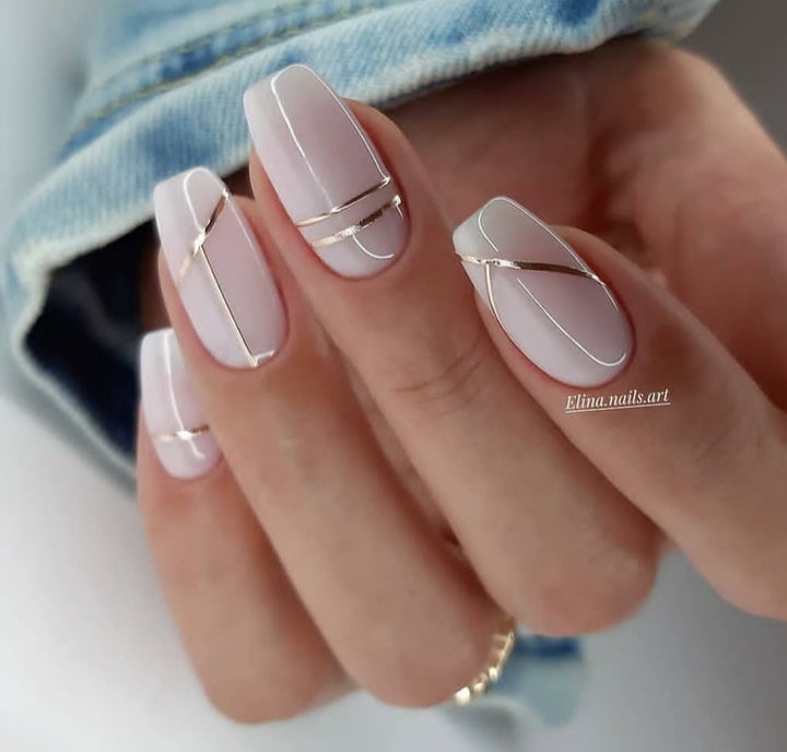 nails