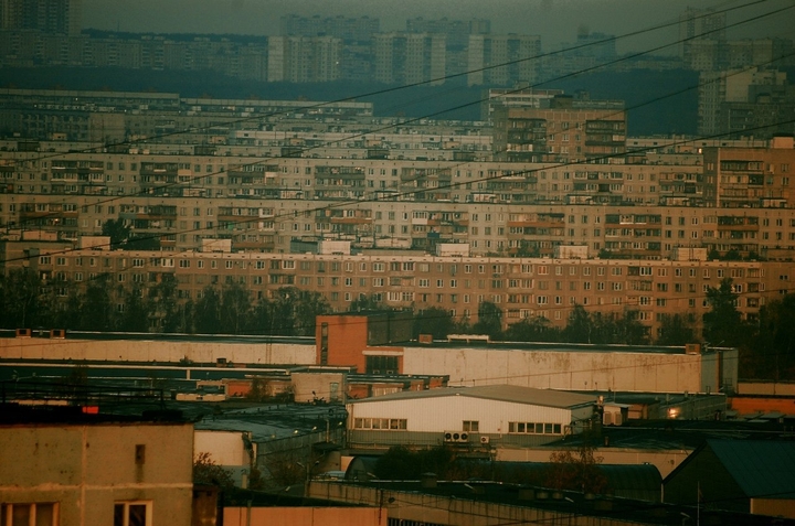 город