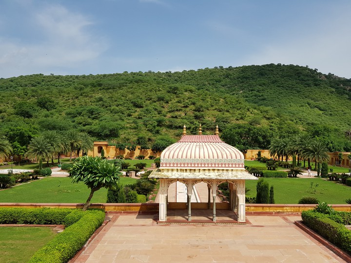Queen's Garden