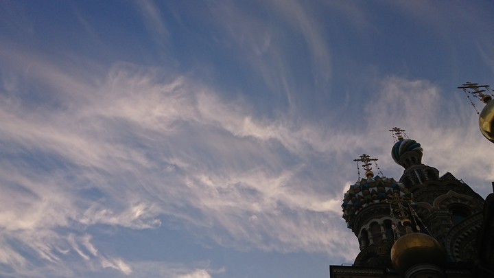 Летнее небо Петербурга