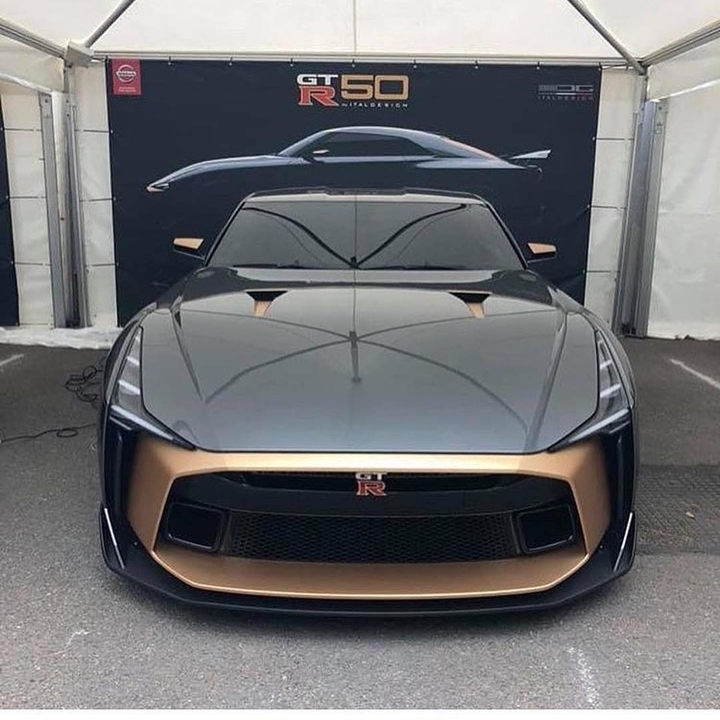new Nissan GT-R 