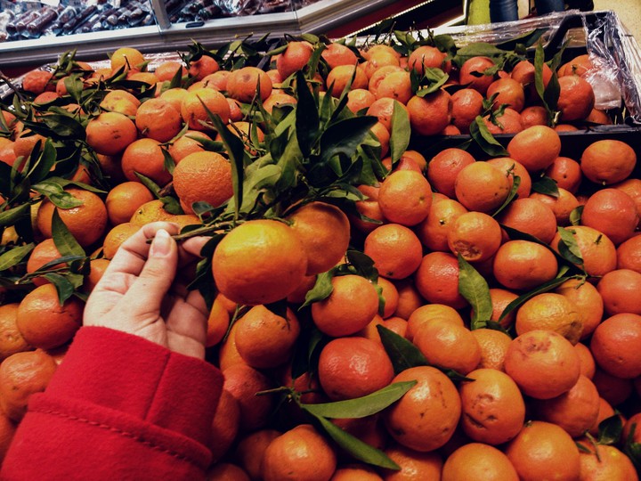 mandarins in my hand