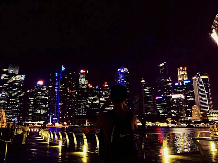 SG.