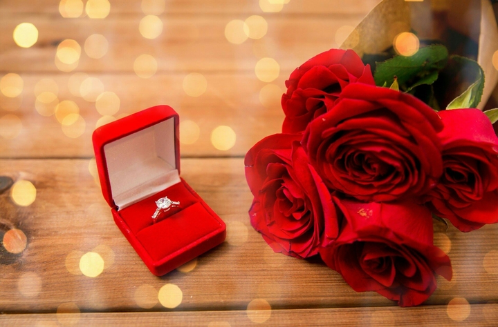 Beautiful rose's & ring