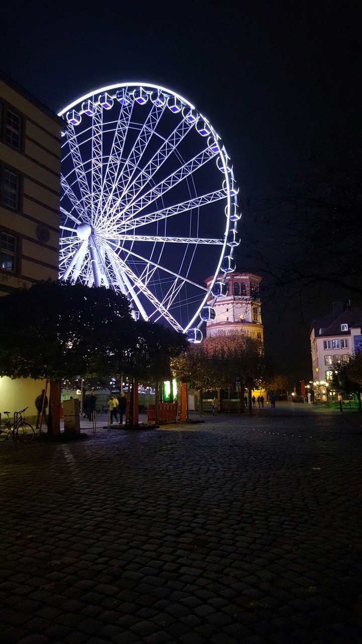Ferris wheel