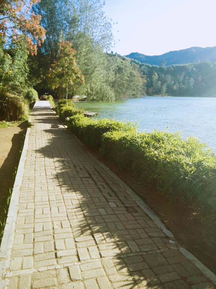 Lake @ Dieng, Indonesia