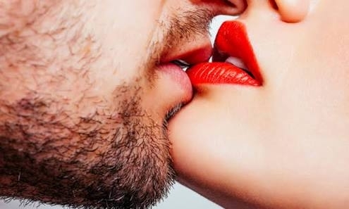Cool kissing