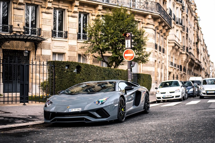 Lamborghini Aventador S