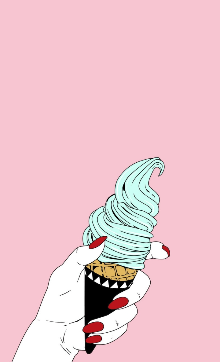 Red nails with icecream