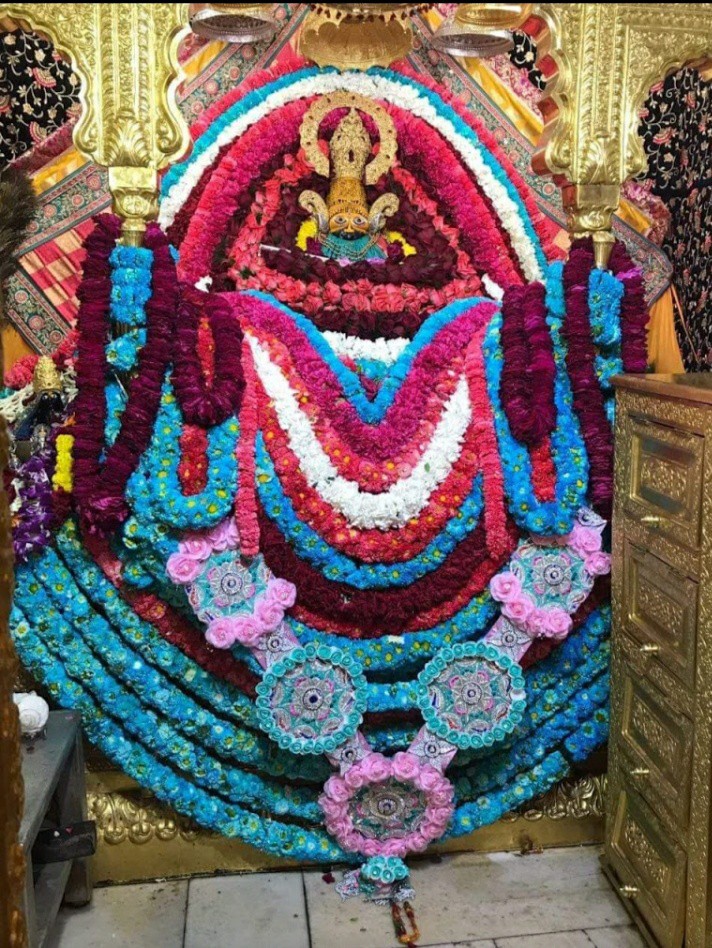 फूलों का सिंगार मेरे श्याम जी