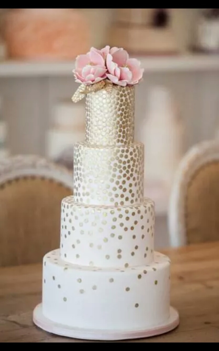 Slim wedding cake:-)