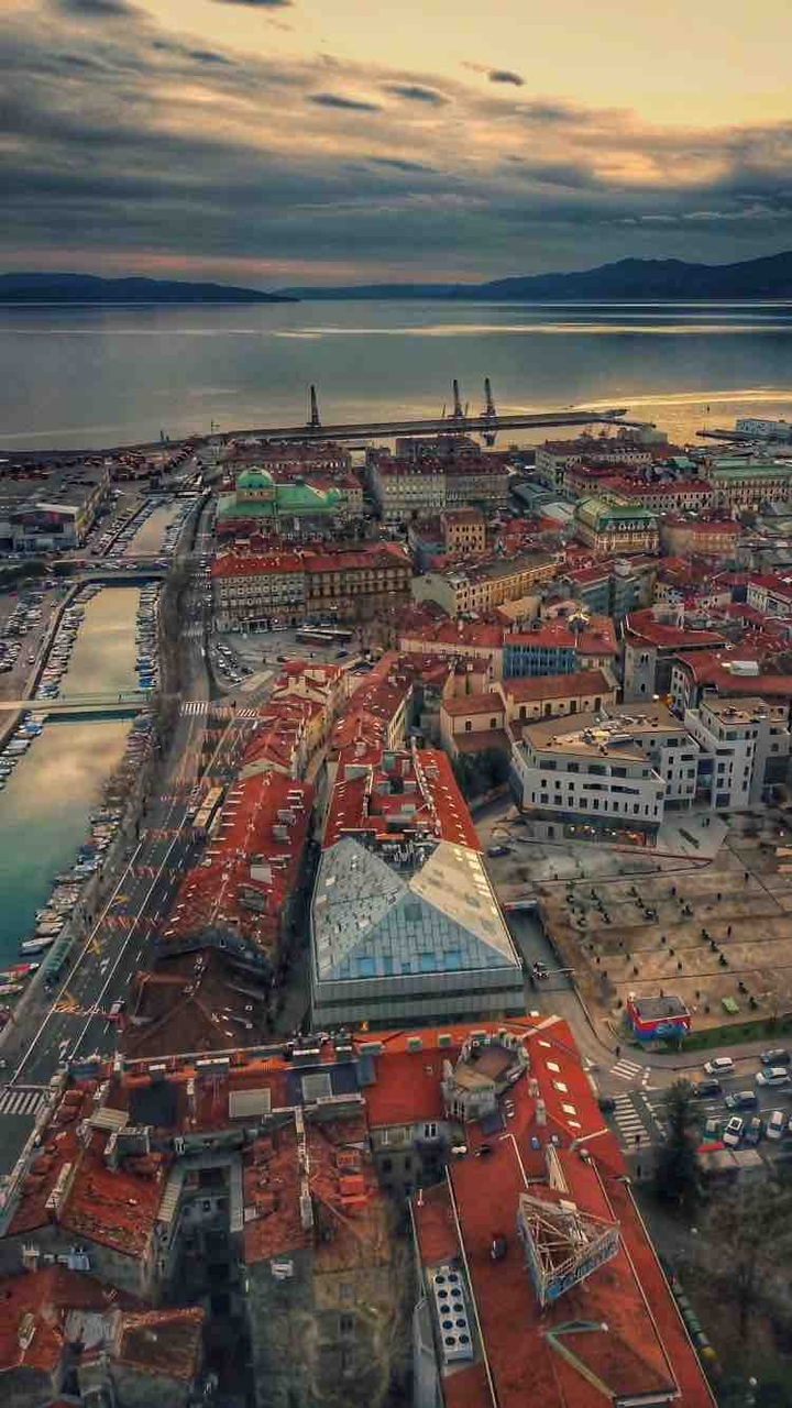 HAMBURG