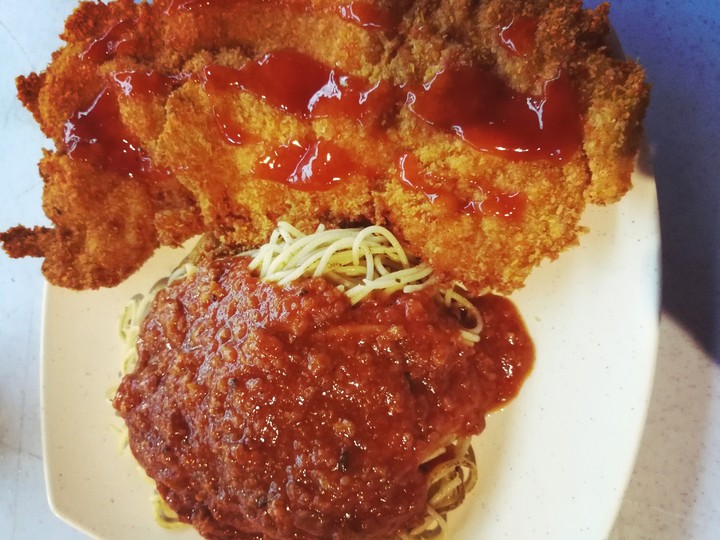 chicken chop & spaghetti