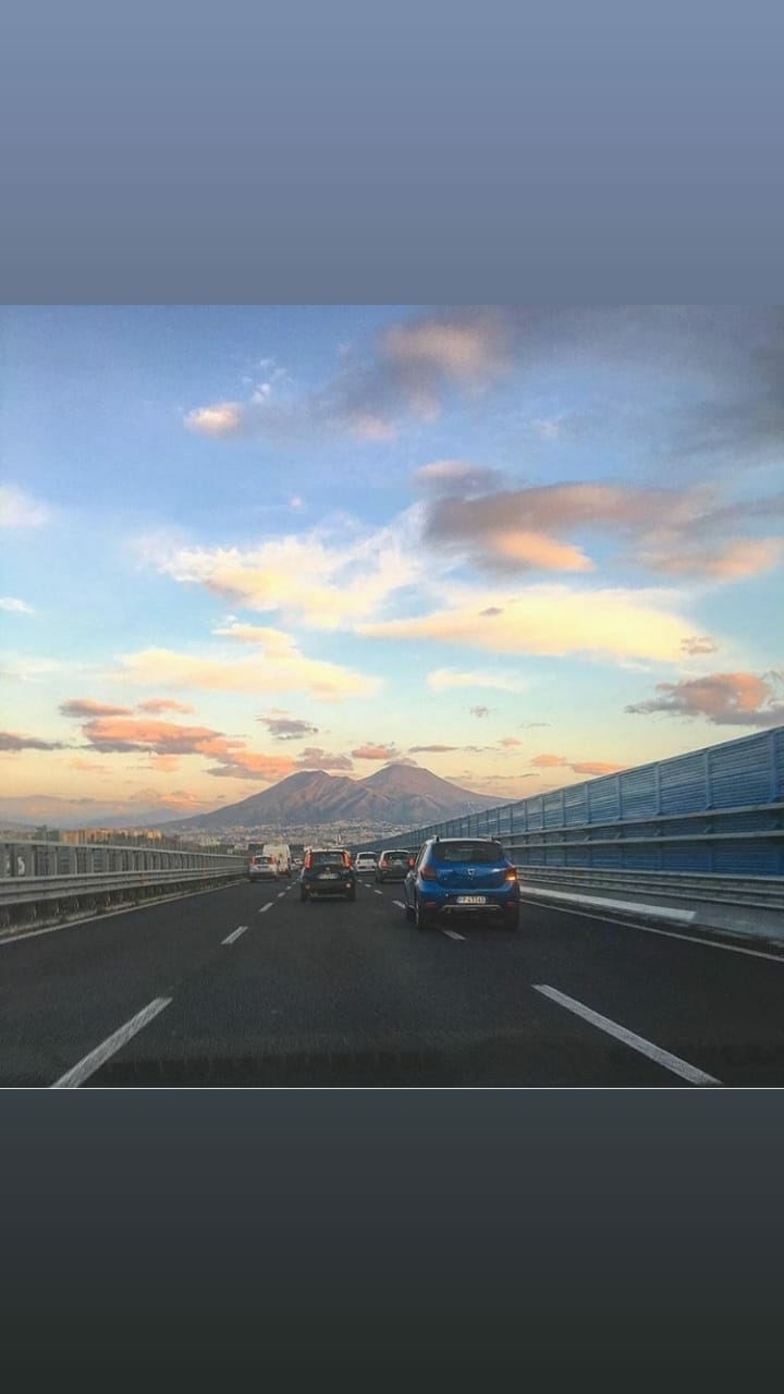 ti guardo ad ogni angolo
