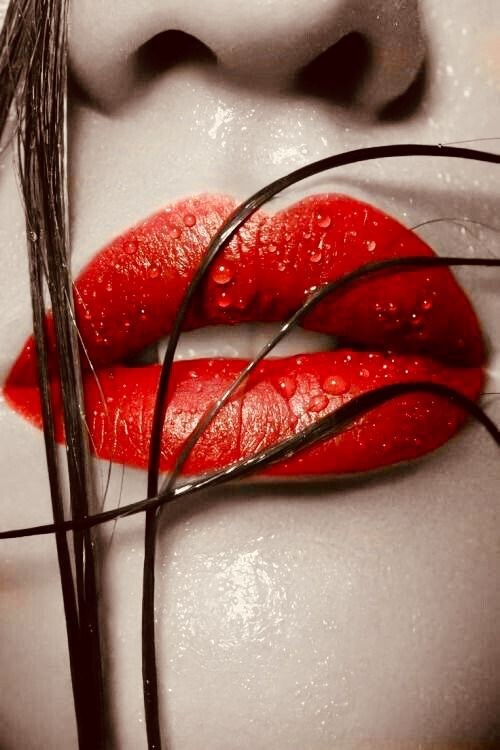 red lips