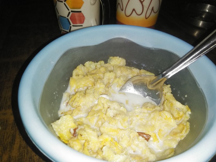 breakfast.. corn flakes with almonds..my click