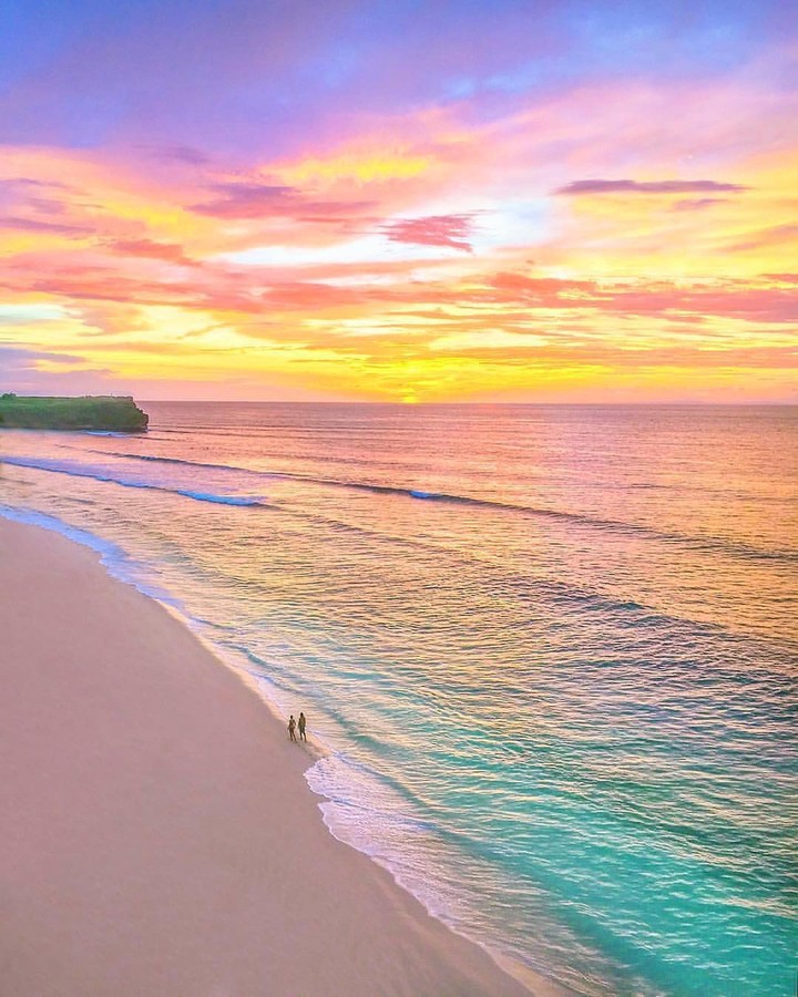 Feel The Colours