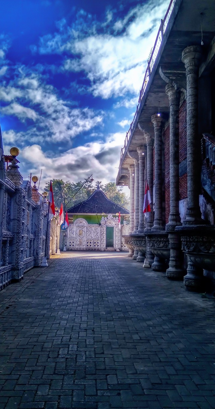 tiban, malang, east javane, indonesian