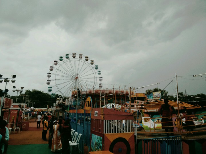 giant wheel