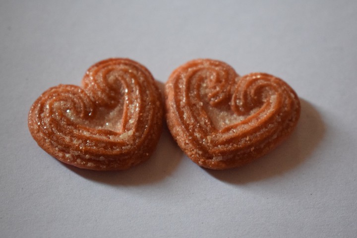 heart biscuit photographic