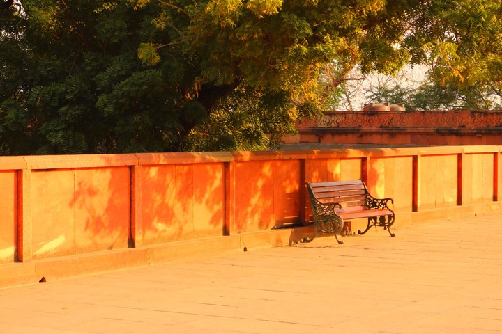 Sit Along