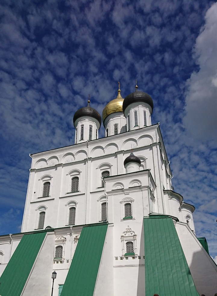 Вверх. Псков