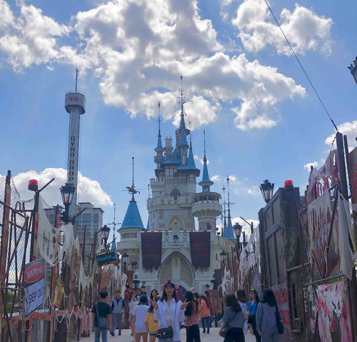 Lotte World
