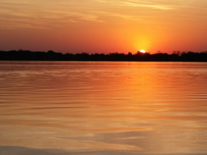 Por do sol, Rio Paraná, Ilha Mutum,  Porto Rico - Pr.