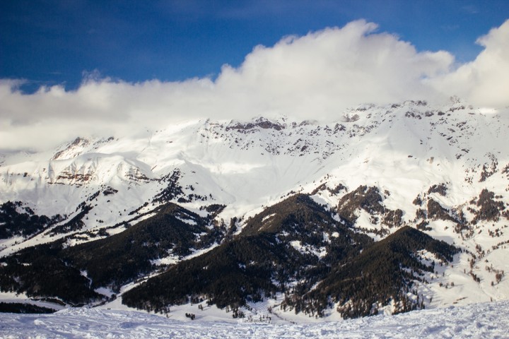 Snow peaks