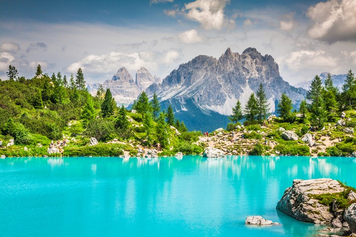 Dolomites lake