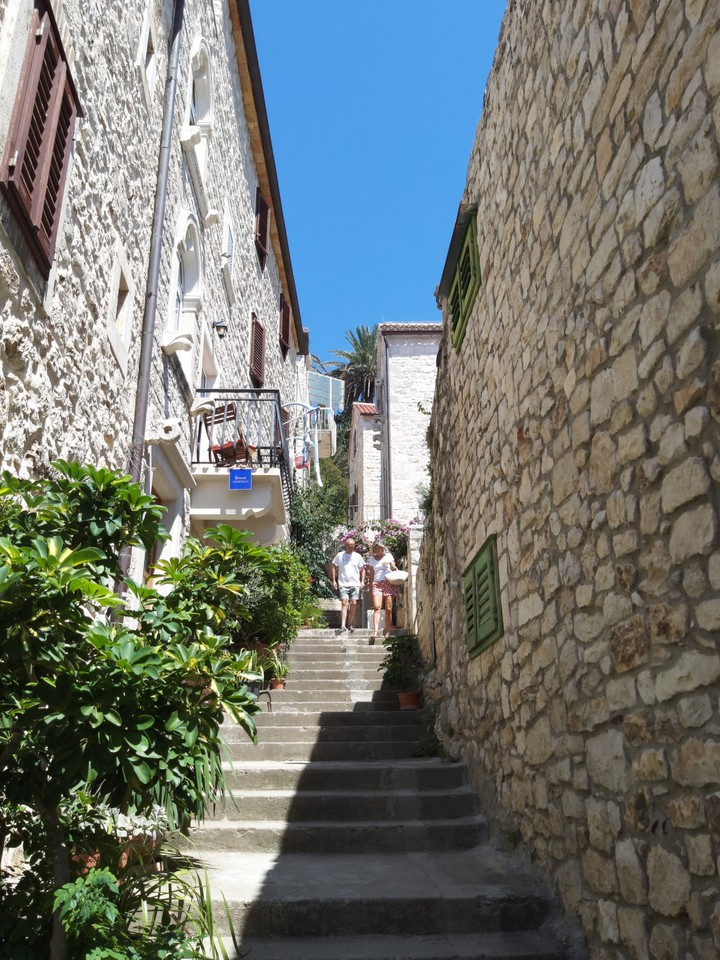 peaceful alley