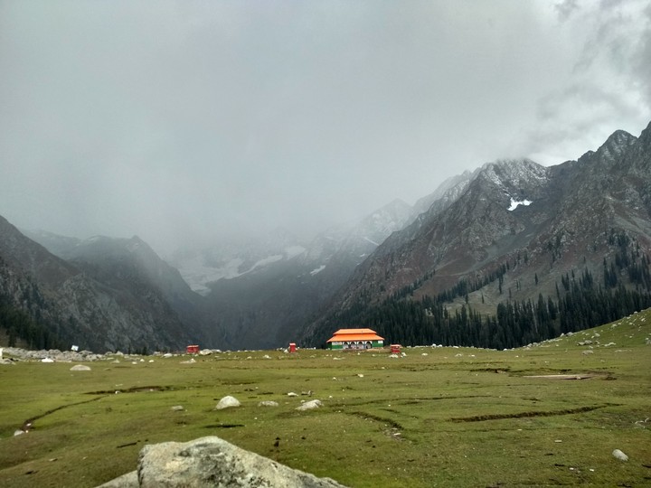 the Jahaz Banda Hotel